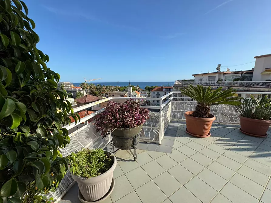 Immagine 11 di Attico in vendita  in Via della Repubblica 10 a San Remo