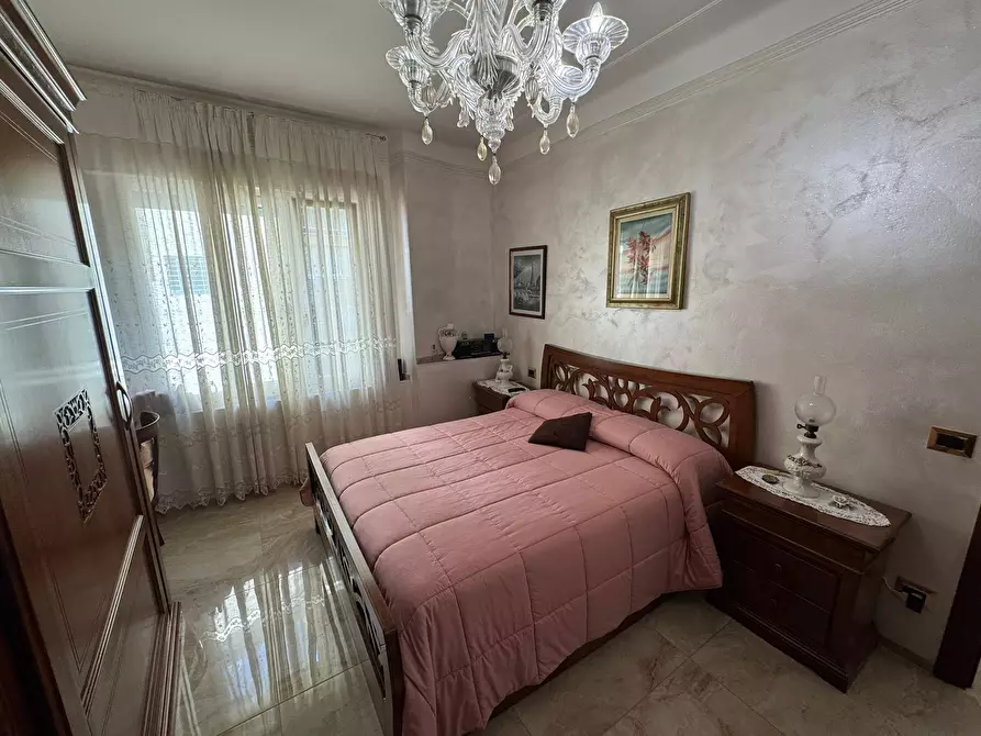 Immagine 10 di Quadrilocale in vendita  in Corso Cavallotti 209 a San Remo