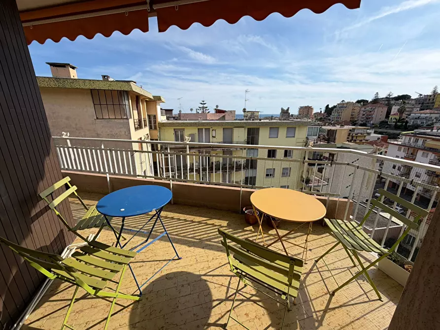 Immagine 1 di Bilocale in vendita  in Via Lamarmora 186 a San Remo