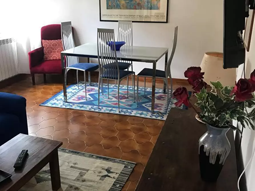 Immagine 1 di Quadrilocale in affitto  a Pietrasanta