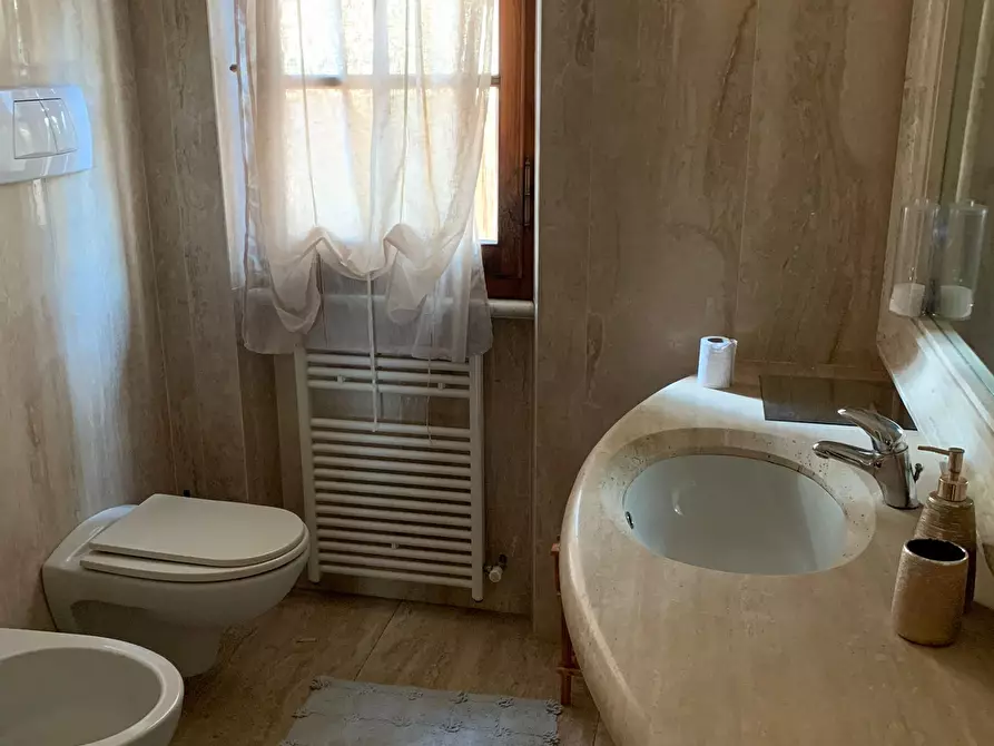 Immagine 18 di Casa semindipendente in affitto  a Pietrasanta