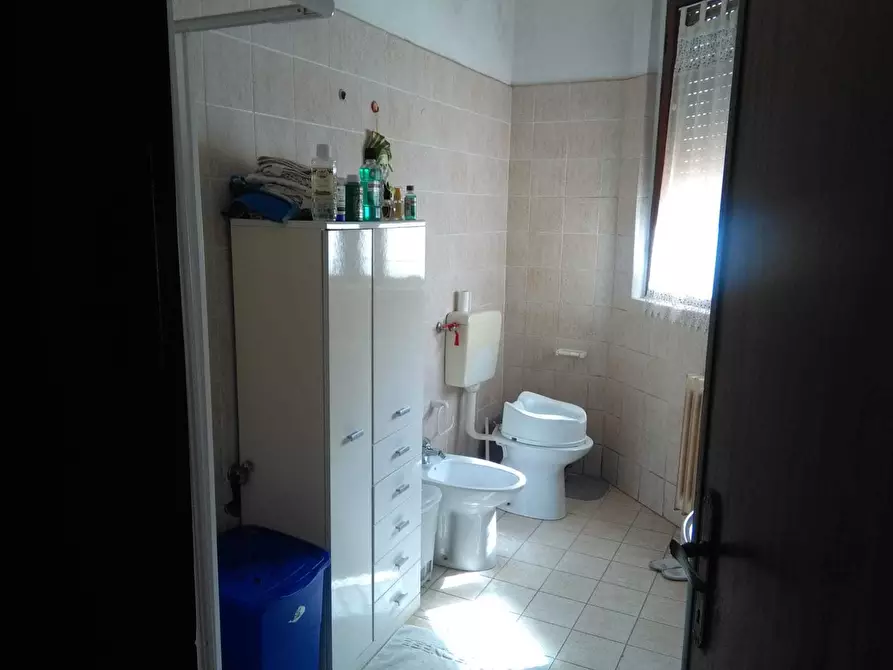 Immagine 7 di Porzione di casa in vendita  a Camaiore