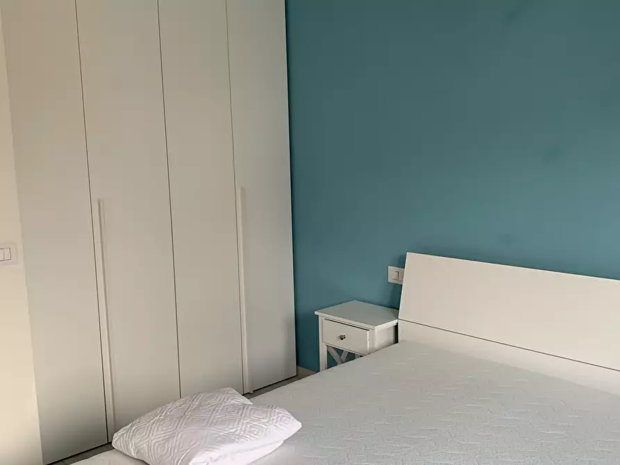 Immagine 18 di Trilocale in affitto  a Viareggio