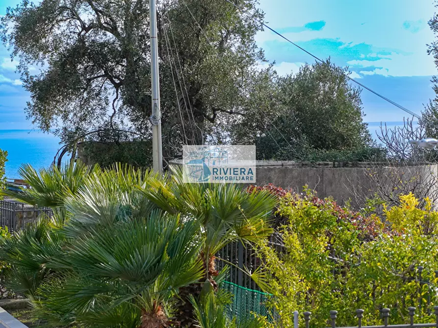 Immagine 60 di Porzione di casa in vendita  a San Remo