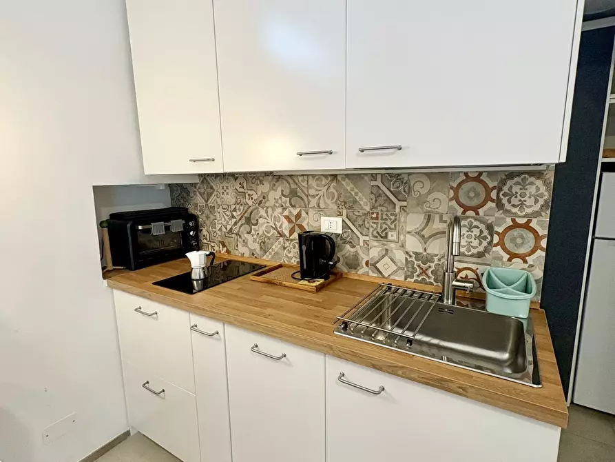 Immagine 36 di Monolocale in vendita  in Via Allavena a Riva Ligure