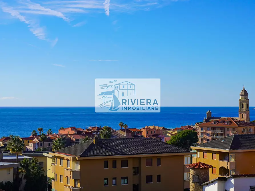 Immagine 19 di Trilocale in vendita  in Via Aurelia Ponente 86 a Santo Stefano Al Mare