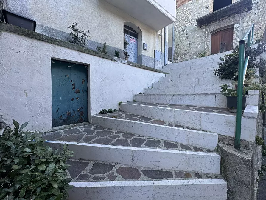 Immagine 65 di Terratetto in vendita  a San Buono