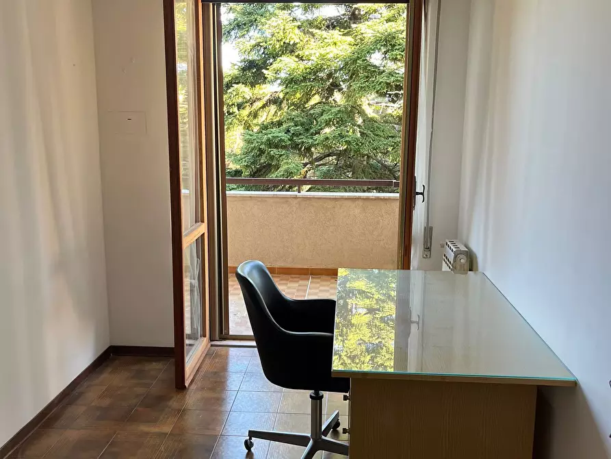 Immagine 20 di Trilocale in vendita  in Via Giangiulio Adamo 46 a Lanciano