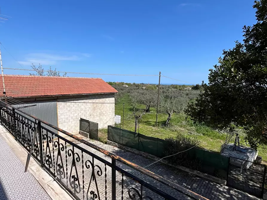 Immagine 21 di Quadrilocale in vendita  in Via Provinciale della Rocca 39 a Santa Maria Imbaro