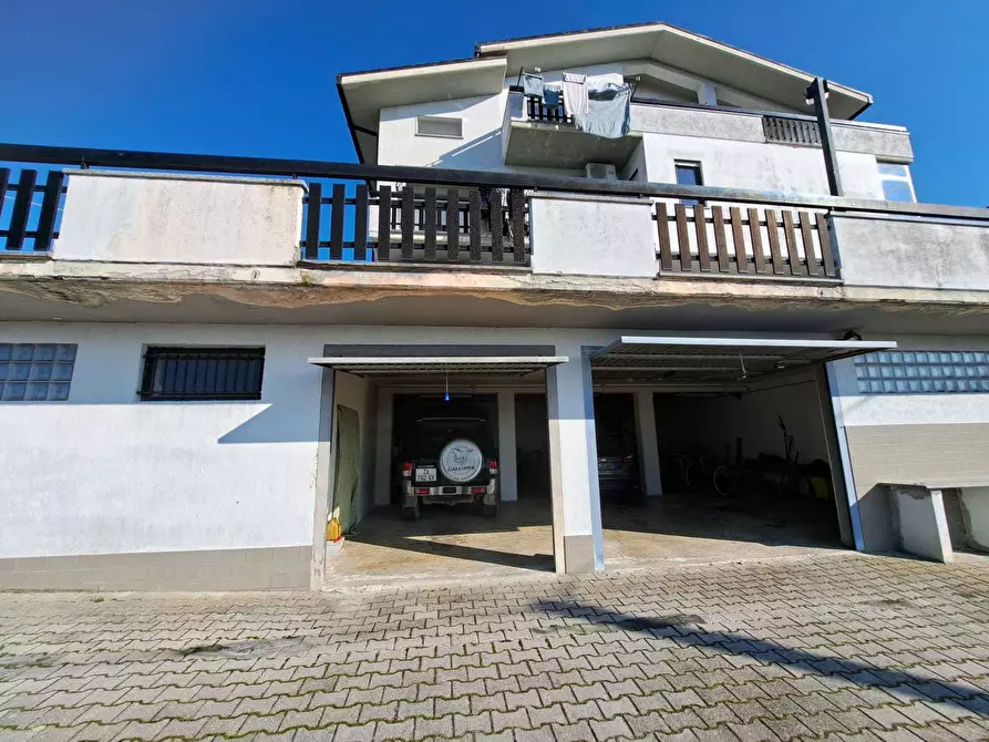 Immagine 33 di Quadrilocale in vendita  in Via Moscete 31 a Castel Frentano