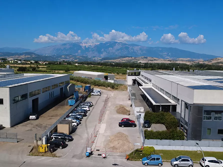Immagine 14 di Capannone industriale in affitto  in Contrada Saletti 7 a Atessa