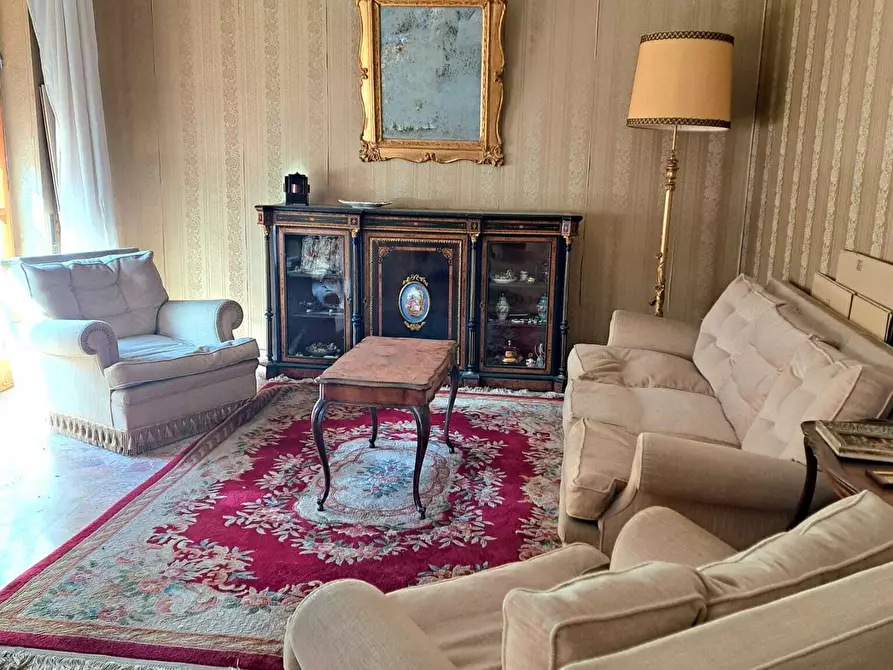 Immagine 11 di Pentalocale in vendita  in Corso Trento e Trieste 43 a Lanciano