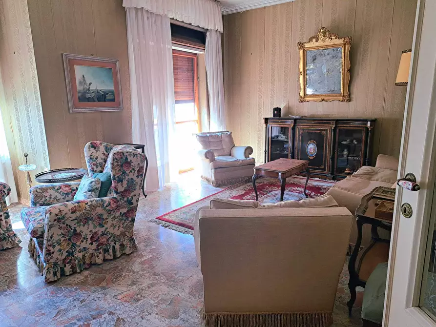 Immagine 1 di Pentalocale in vendita  in Corso Trento e Trieste 43 a Lanciano