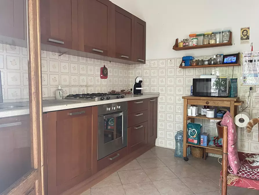 Immagine 8 di Casa indipendente in vendita  in Via Monte Grappa a Cecina