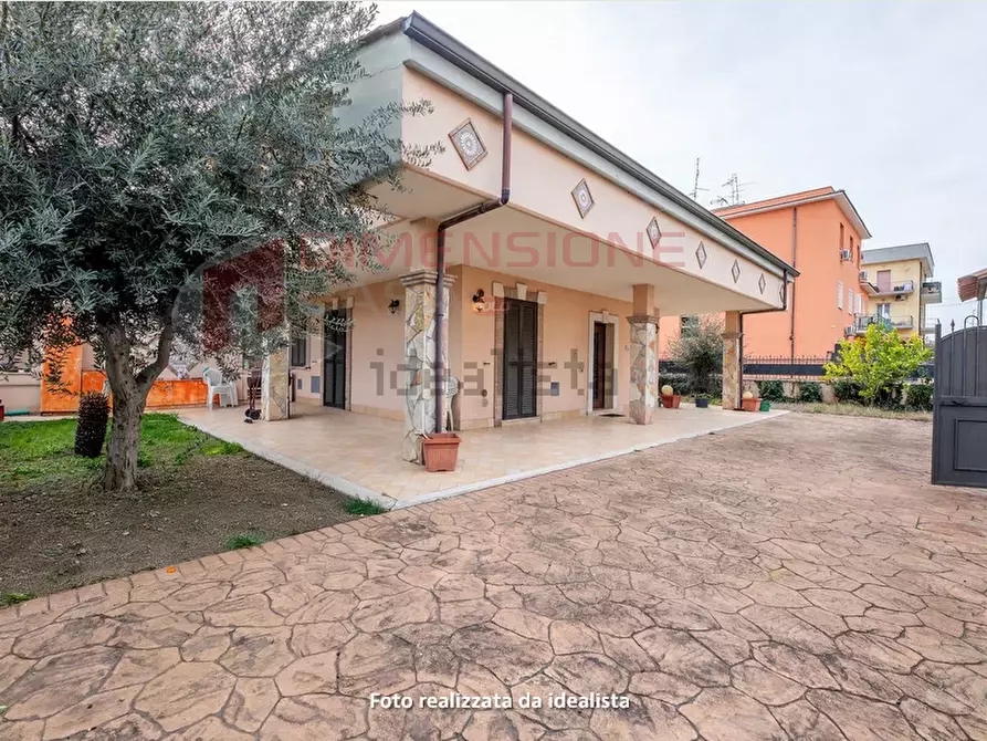 Immagine 25 di Casa trifamiliare in vendita  in VIA DEL FOSSO DELL'OSA 399 a Roma