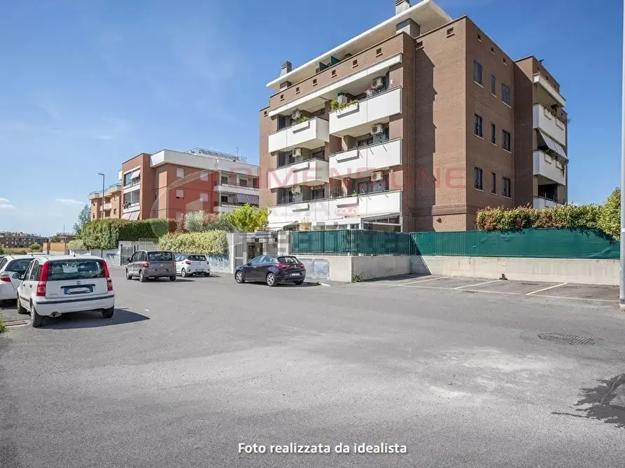 Immagine 25 di Bilocale in vendita  in Via del Fosso dell'Osa 399 a Roma