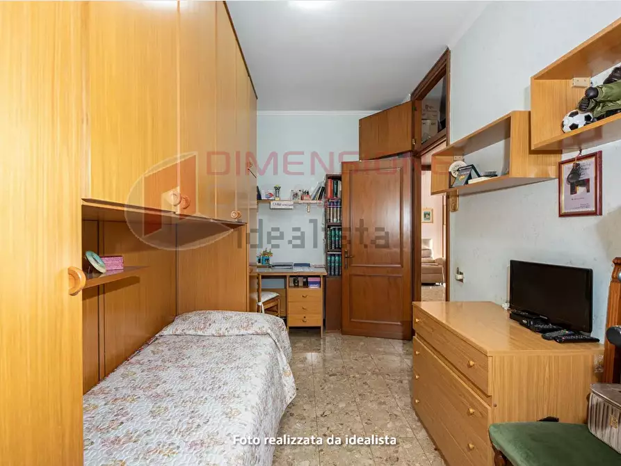 Immagine 12 di Trilocale in vendita  in Via Dameta a Roma