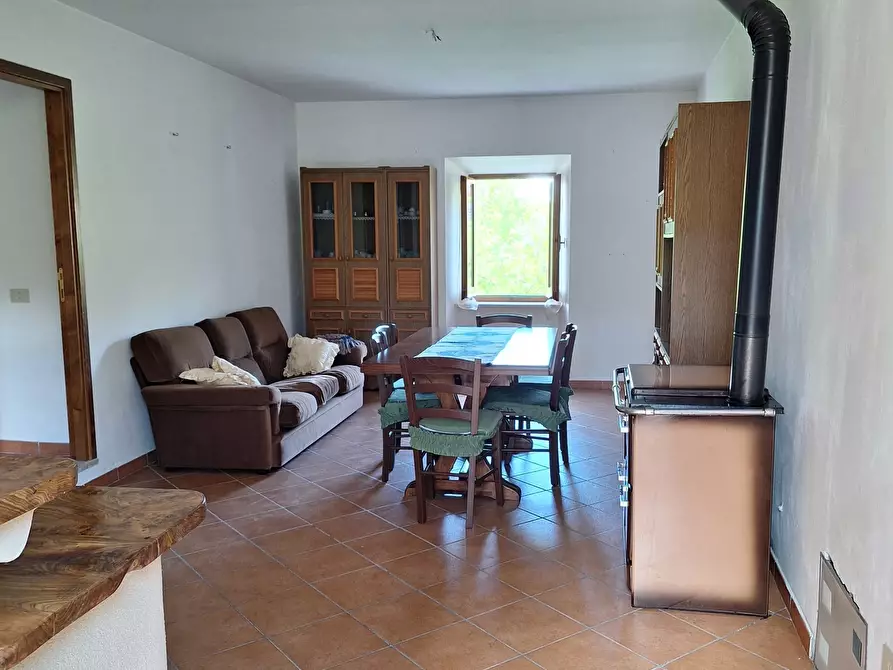 Immagine 4 di Attico in vendita  in Via Folignate 1 a Visso