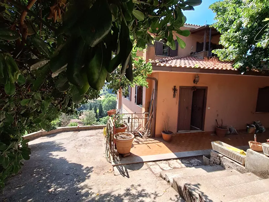 casa indipendente in vendita a Rignano Flaminio in zona Montelarco