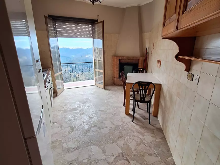 Immagine 4 di Pentalocale in vendita  in Via San Sebastiano 13A a Morlupo