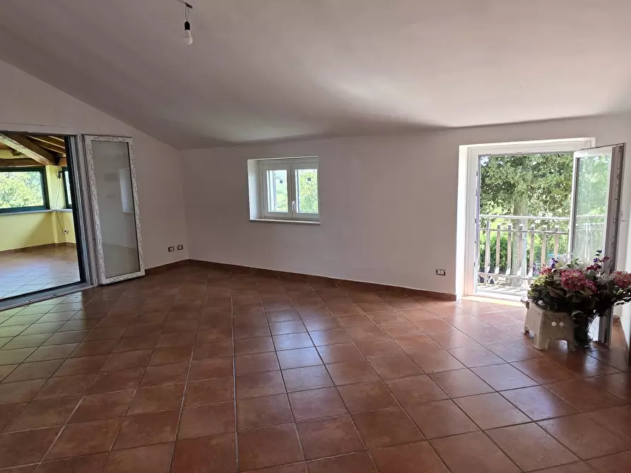 Immagine 77 di Rustico / casale in vendita  in Via Campagnanese 874 a Morlupo