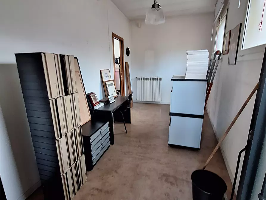 Immagine 58 di Quadrilocale in vendita  in Via Flaminia 104 a Castelnuovo Di Porto