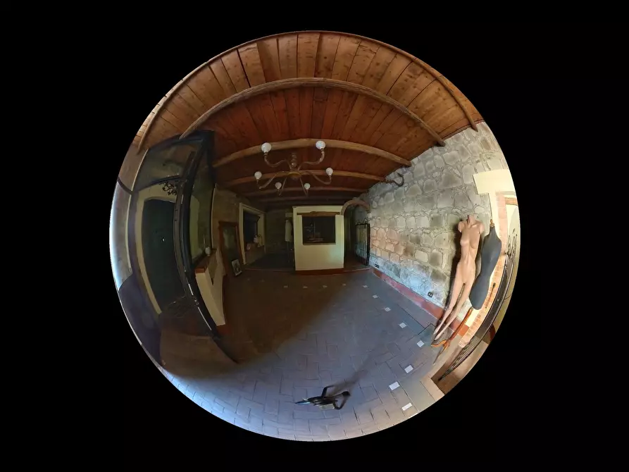 Immagine 22 di Locale commerciale in vendita  in Largo G. Roncacci 9 a Morlupo