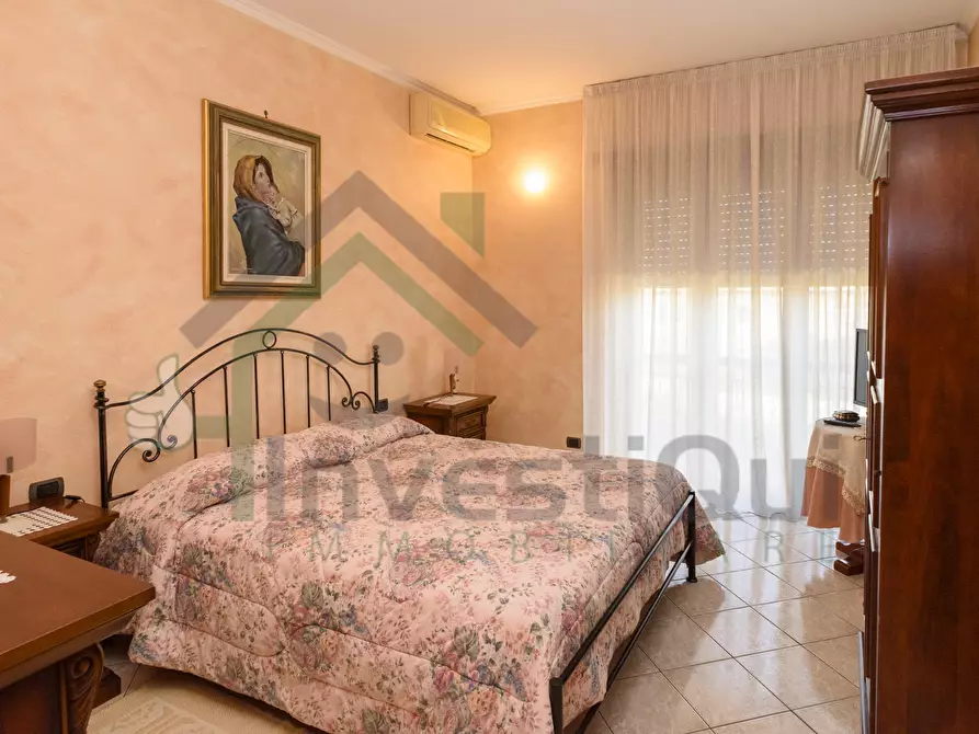 Immagine 14 di Casa bifamiliare in vendita  in Via Lombardore 243 a Ciriè