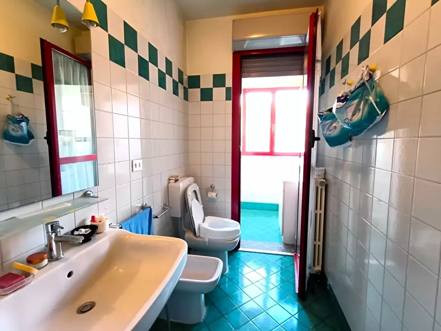 Immagine 32 di Pentalocale in vendita  in Via Villarbasse 32 a Torino