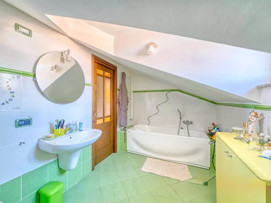 Immagine 31 di Villa in vendita  in Viale Paradiso a Rivarossa