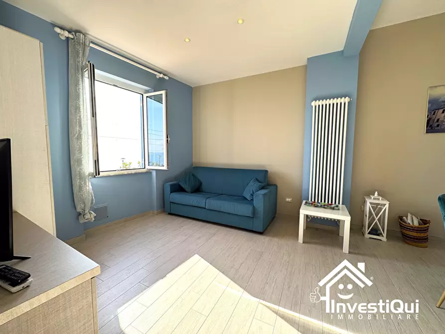 Immagine 7 di Bilocale in vendita  in Via XXV Aprile 189 a Pietra Ligure