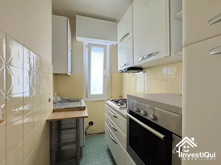 Immagine 10 di Bilocale in vendita  in Via Goffredo Mameli 63 a Pietra Ligure