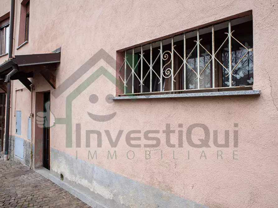 Immagine 21 di Bilocale in vendita  in Via Montebello 22 a Ciriè