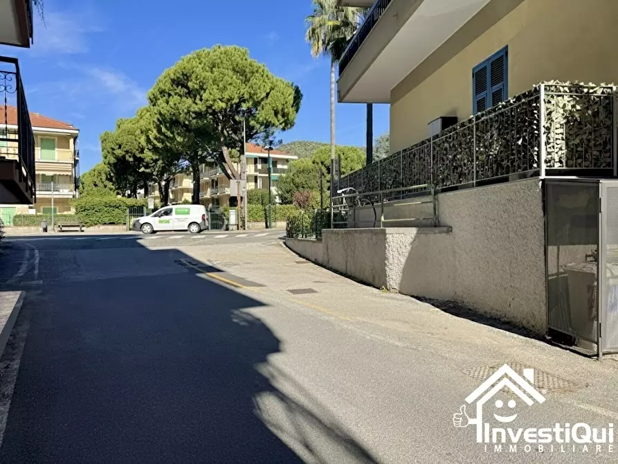Immagine 23 di Monolocale in vendita  in Via Edmondo De Amicis 51 a Pietra Ligure