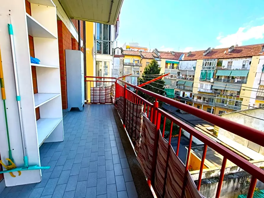 Immagine 26 di Pentalocale in vendita  in Via Villarbasse 32 a Torino