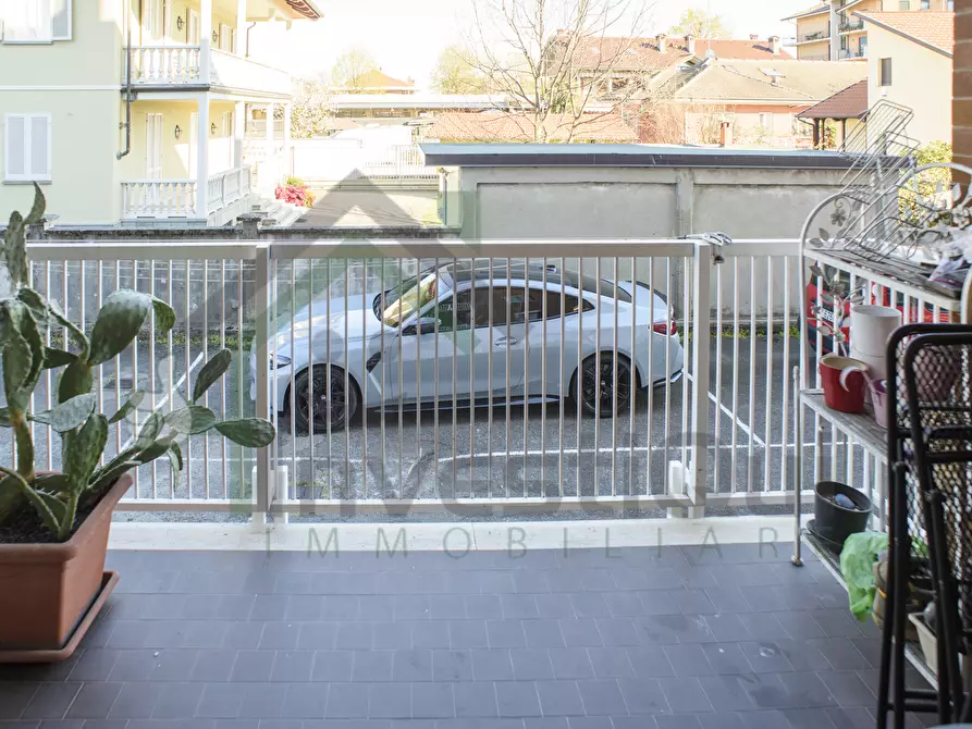 Immagine 11 di Quadrilocale in vendita  in Via Battitore 67 a Ciriè