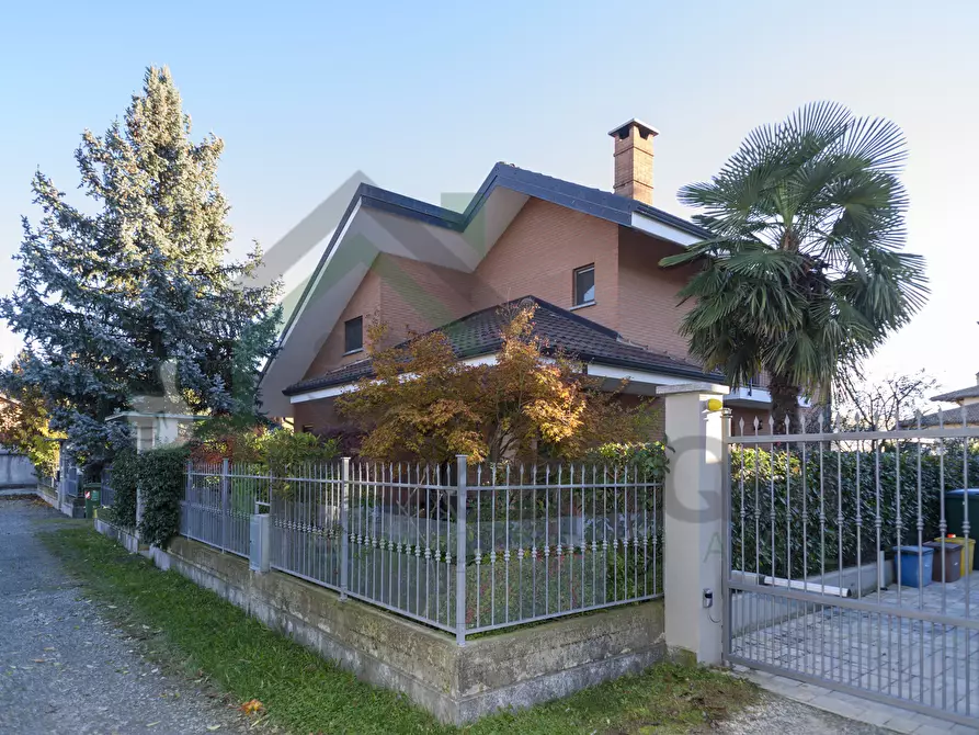 Immagine 1 di Villa in vendita  in Via Torino 161 a Nole