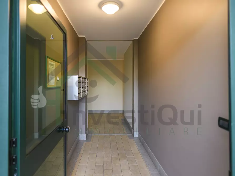 Immagine 46 di Quadrilocale in vendita  a Nole