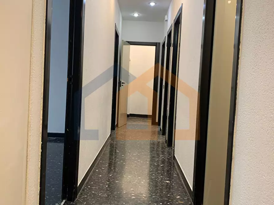 Immagine 5 di Appartamento in vendita  in Via Venezia 4 a Savona