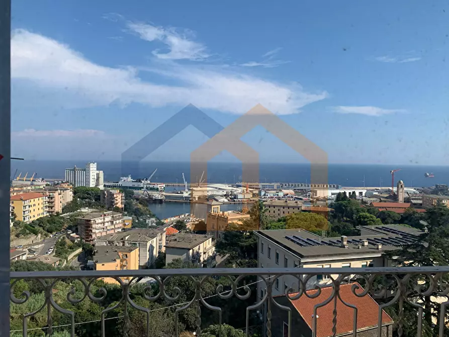 Immagine 31 di Appartamento in vendita  in Via Giovanni Amendola a Savona