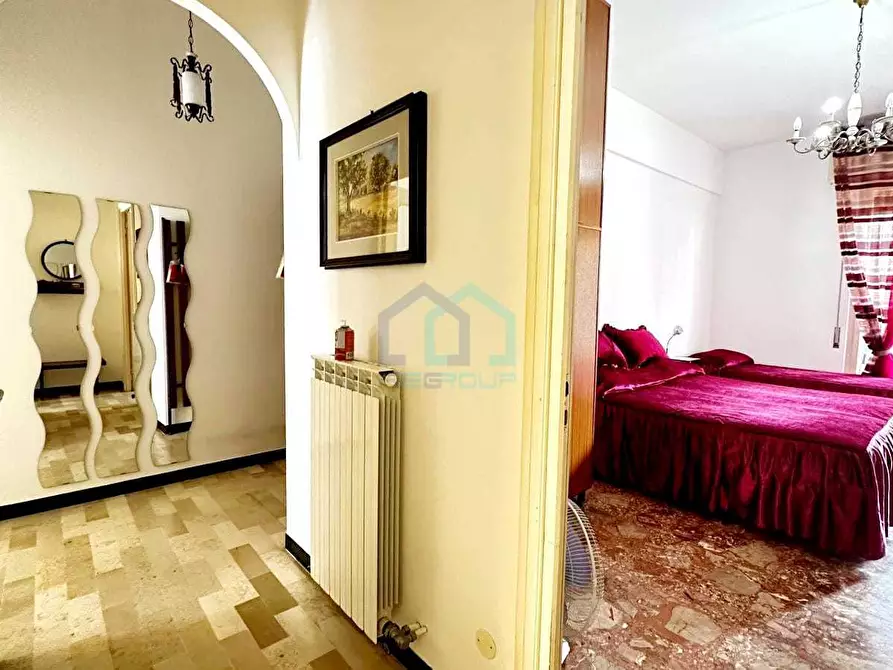 Immagine 13 di Trilocale in vendita  in Piazzale Piemonte 9 a Albissola Marina