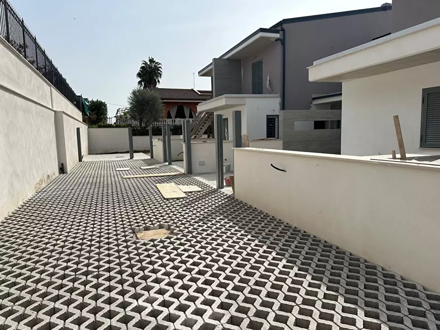 Immagine 26 di Villa in vendita  in Viale Valle dell'Aniene 22 a Guidonia Montecelio