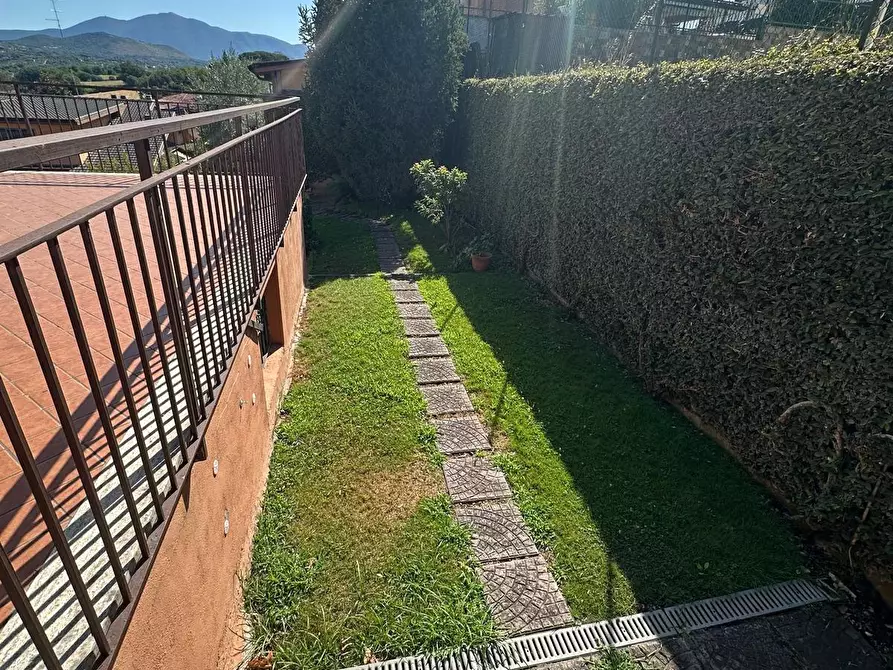 Immagine 8 di Villa in vendita  in Via GuidoReni a Guidonia Montecelio