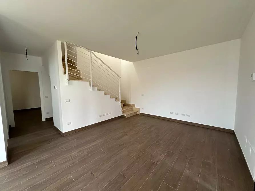 Immagine 7 di Casa bifamiliare in vendita  in Via Giacomo Leopardi a Fonte Nuova