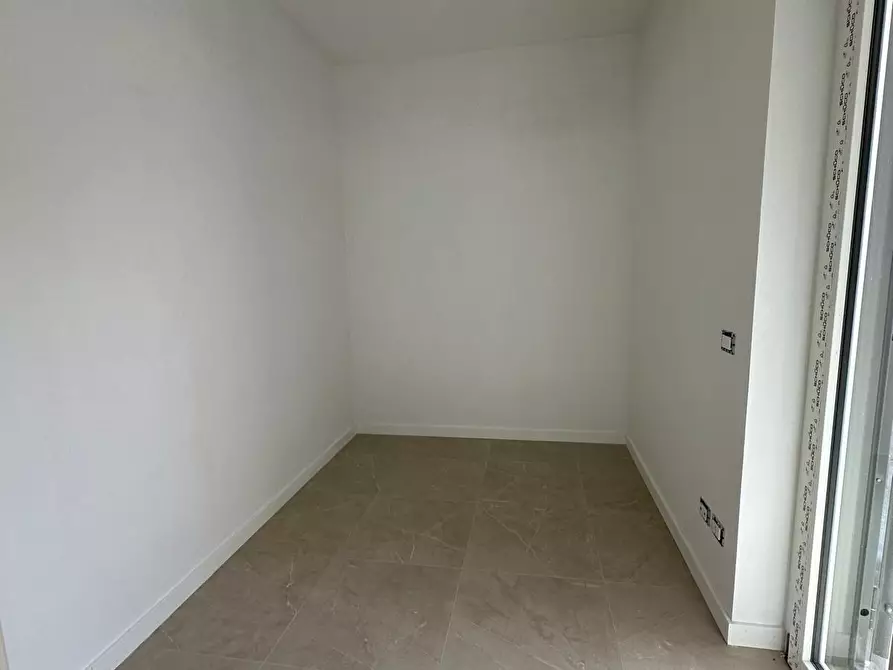 Immagine 14 di Villa in vendita  in Viale Valle dell'Aniene 22 a Guidonia Montecelio