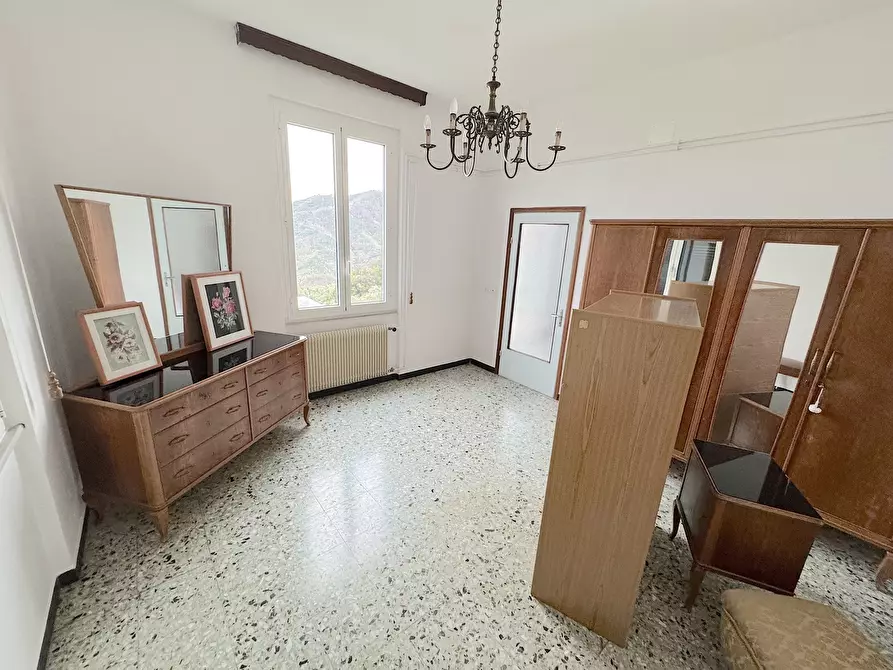 Immagine 10 di Casa bifamiliare in affitto  a Leivi