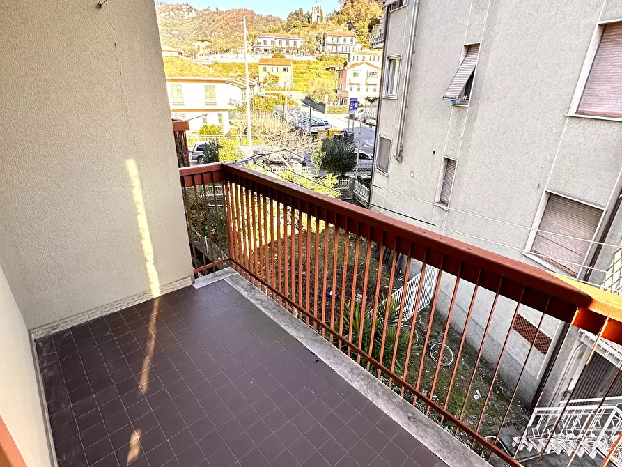 Immagine 13 di Trilocale in vendita  a Carasco