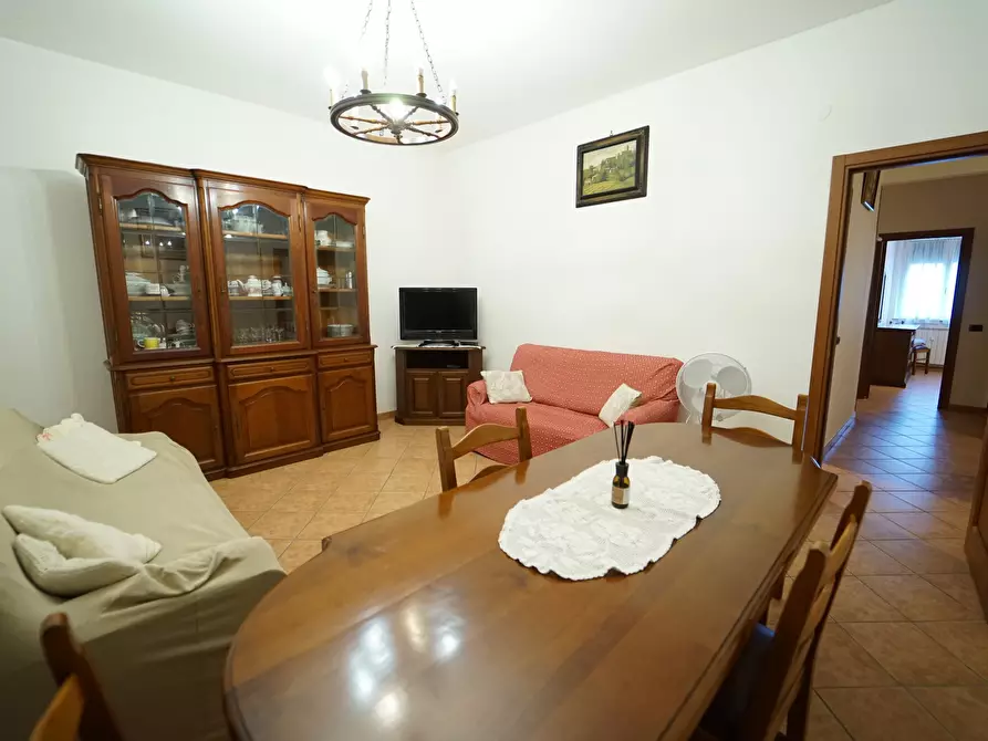 Immagine 6 di Trilocale in affitto  a Chiavari