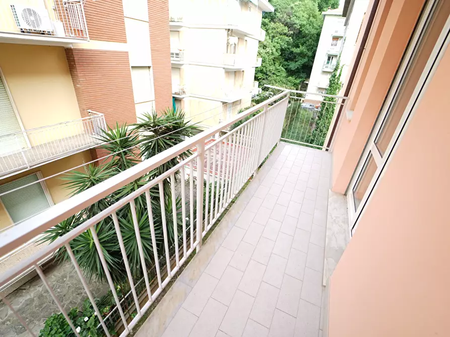 Immagine 18 di Quadrilocale in affitto  a Lavagna