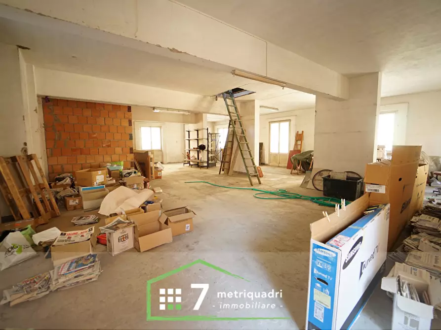 Immagine 3 di Magazzino in affitto  a Chiavari